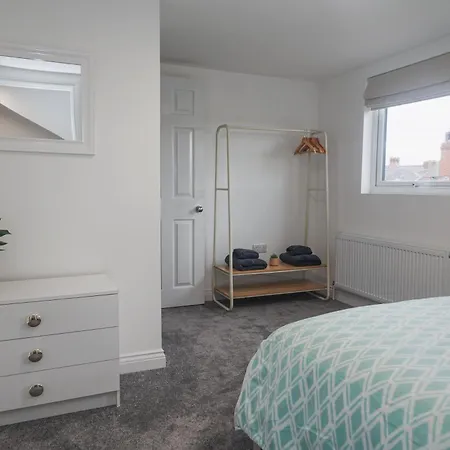 Hébergement de vacances Rare 3-Bed, 3 Bath House, 2 En-Suites, Free Parking, Harrogate