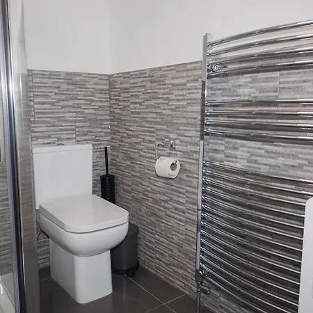 Hébergement de vacances Rare 3-Bed, 3 Bath House, 2 En-Suites, Free Parking, Harrogate *