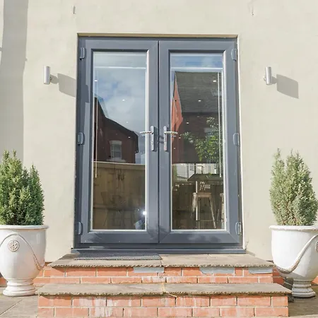Rare 3-Bed, 3 Bath House, 2 En-Suites, Free Parking, Harrogate Hébergement de vacances *